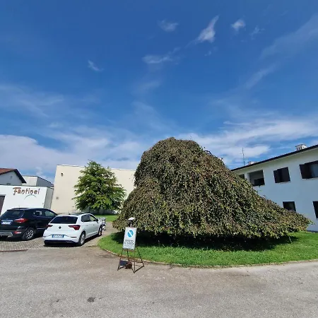 Borgo Tesis 3* Spilimbergo