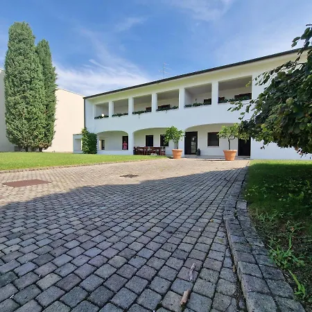 Borgo Tesis 3*