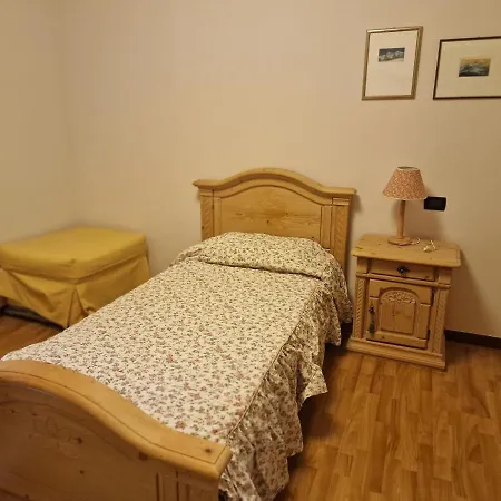 מלון Borgo Tesis 3*